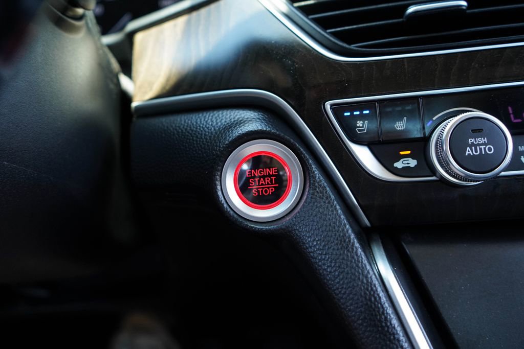 Used 2019 Honda Accord Touring image 28