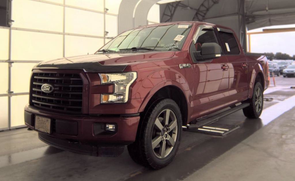 Used 2015 Ford F150 XLT w/ Equipment Group 301A Mid AWD/4WD image 4