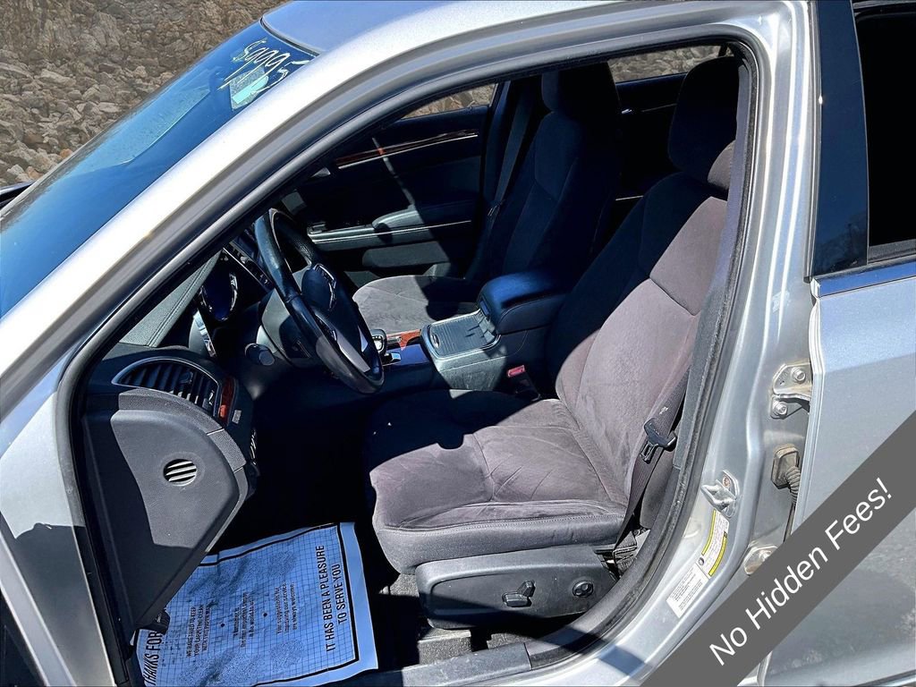 Used 2012 Chrysler 300 RWD image 21