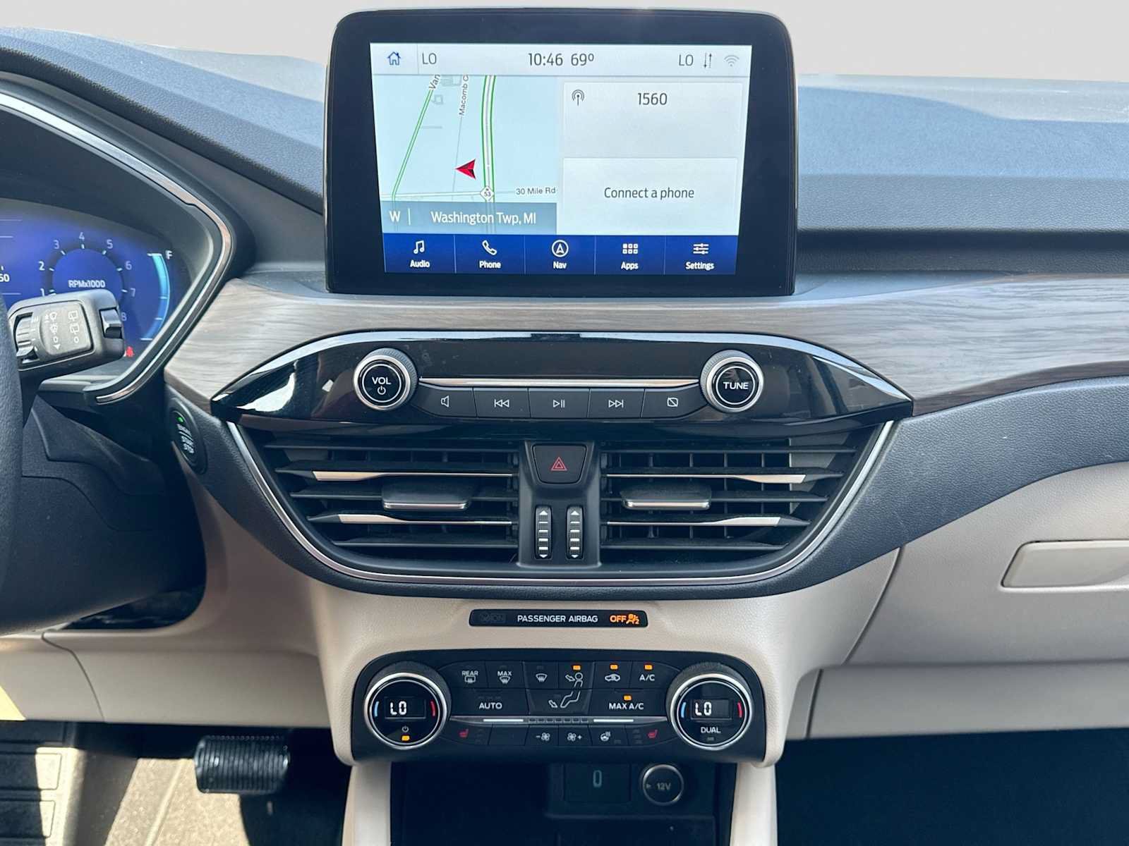 Used 2020 Ford Escape Titanium AWD/4WD image 26