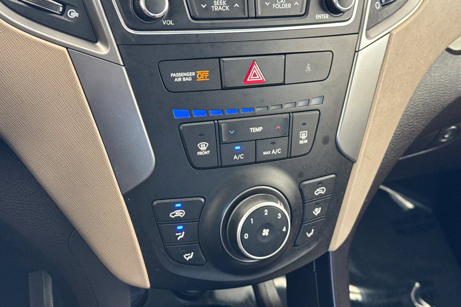 Used 2017 Hyundai Santa Fe Sport FWD image 21