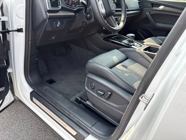 Used 2023 Audi Q5 2.0T Premium Plus w/ Premium Plus Package AWD/4WD image 5