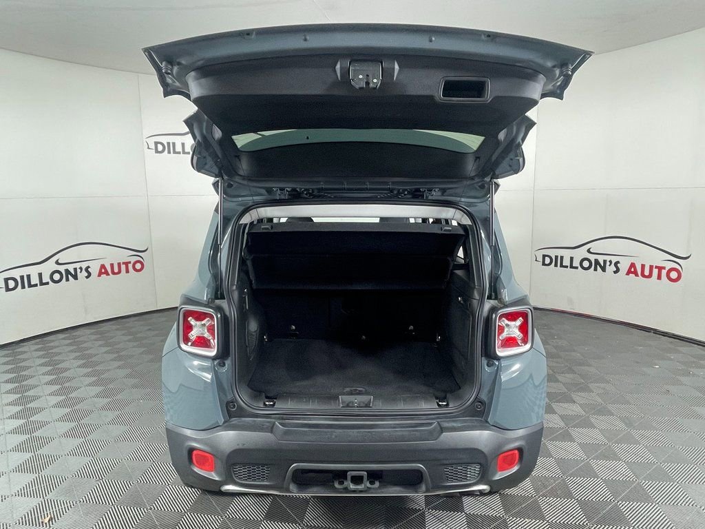 Used 2018 Jeep Renegade Limited w/ UConnect 8.4 Nav Group image 6