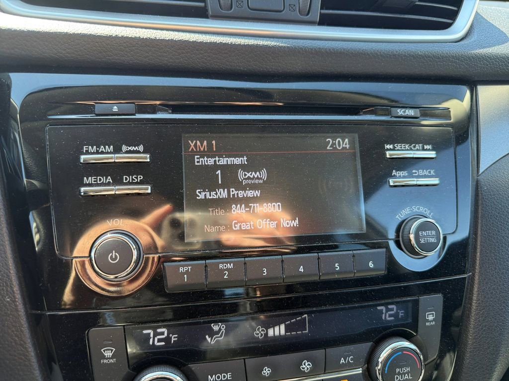 Used 2016 Nissan Rogue SV image 18