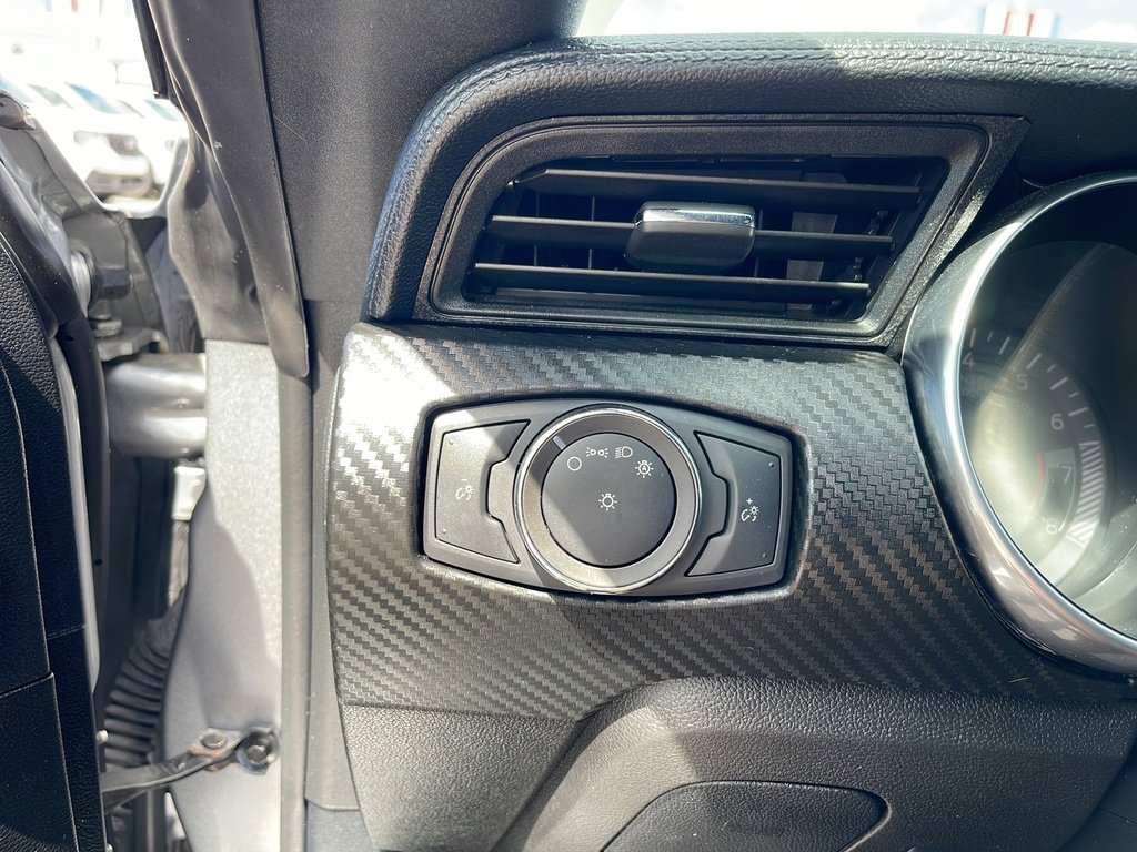 Certified 2022 Ford Mustang EcoBoost w/ Black Accent Package image 23