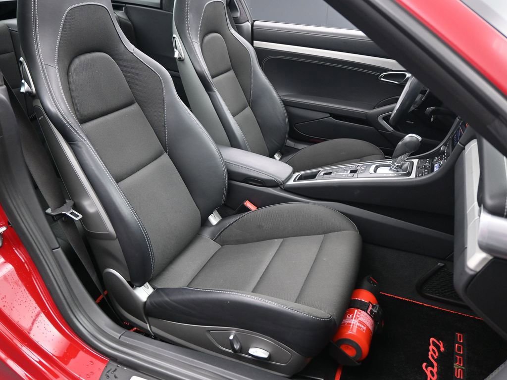 Certified 2019 Porsche 911 Targa 4S AWD/4WD image 12