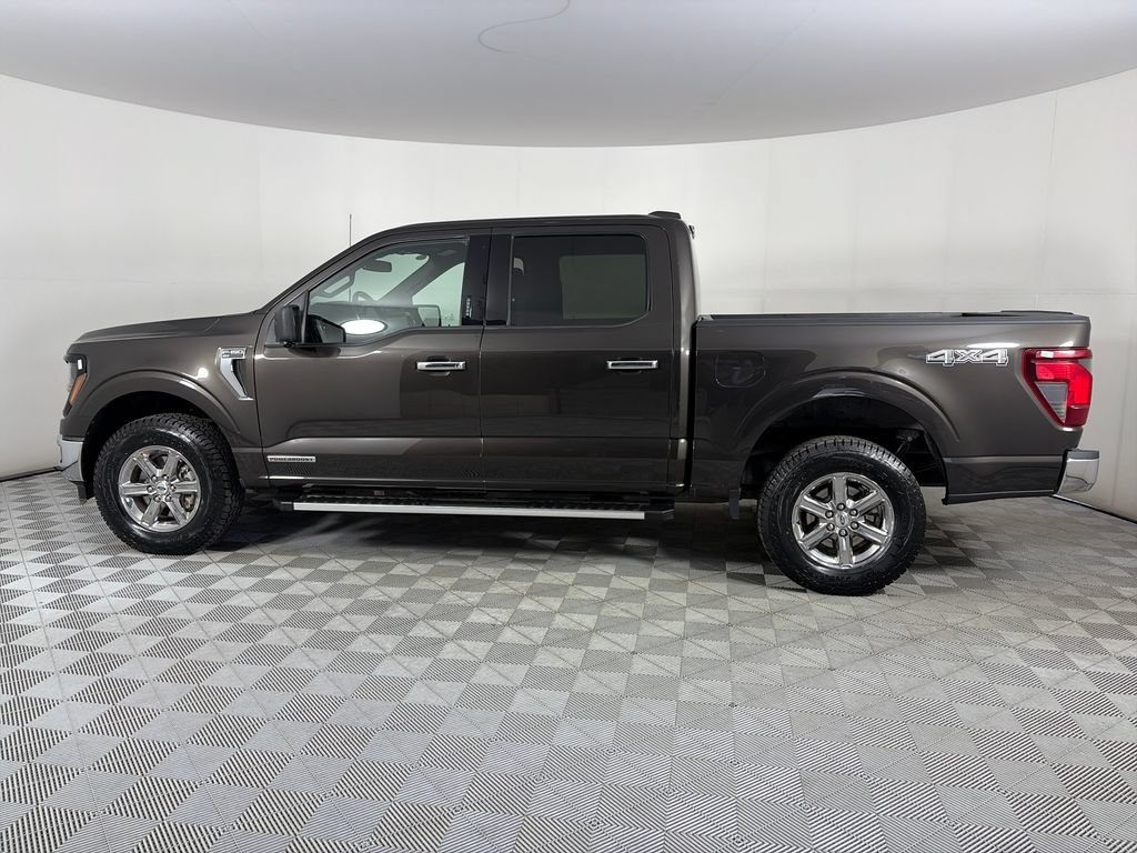Certified 2024 Ford F150 XLT w/ Mobile Office Package AWD/4WD image 4