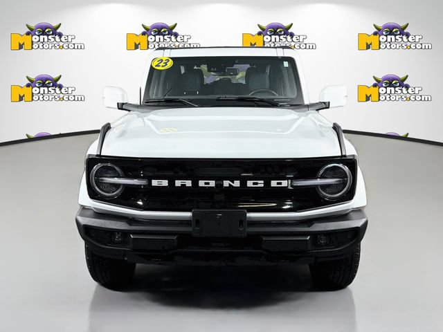 Used 2023 Ford Bronco Outer Banks AWD/4WD image 2