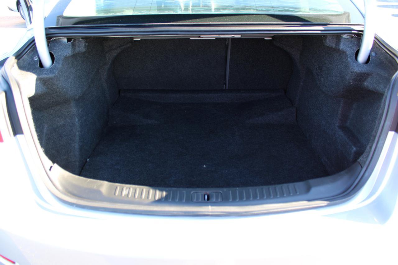 Used 2013 Chevrolet Malibu LT w/ Power Convenience Package FWD image 8