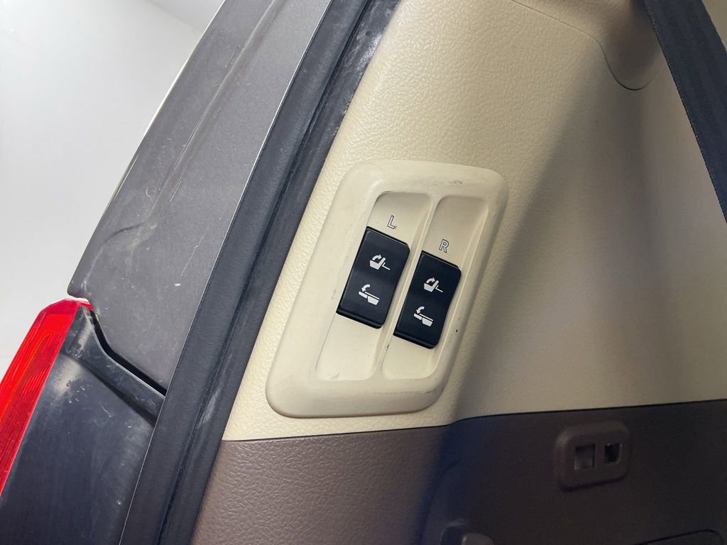 Used 2013 Lexus GX 460 image 30