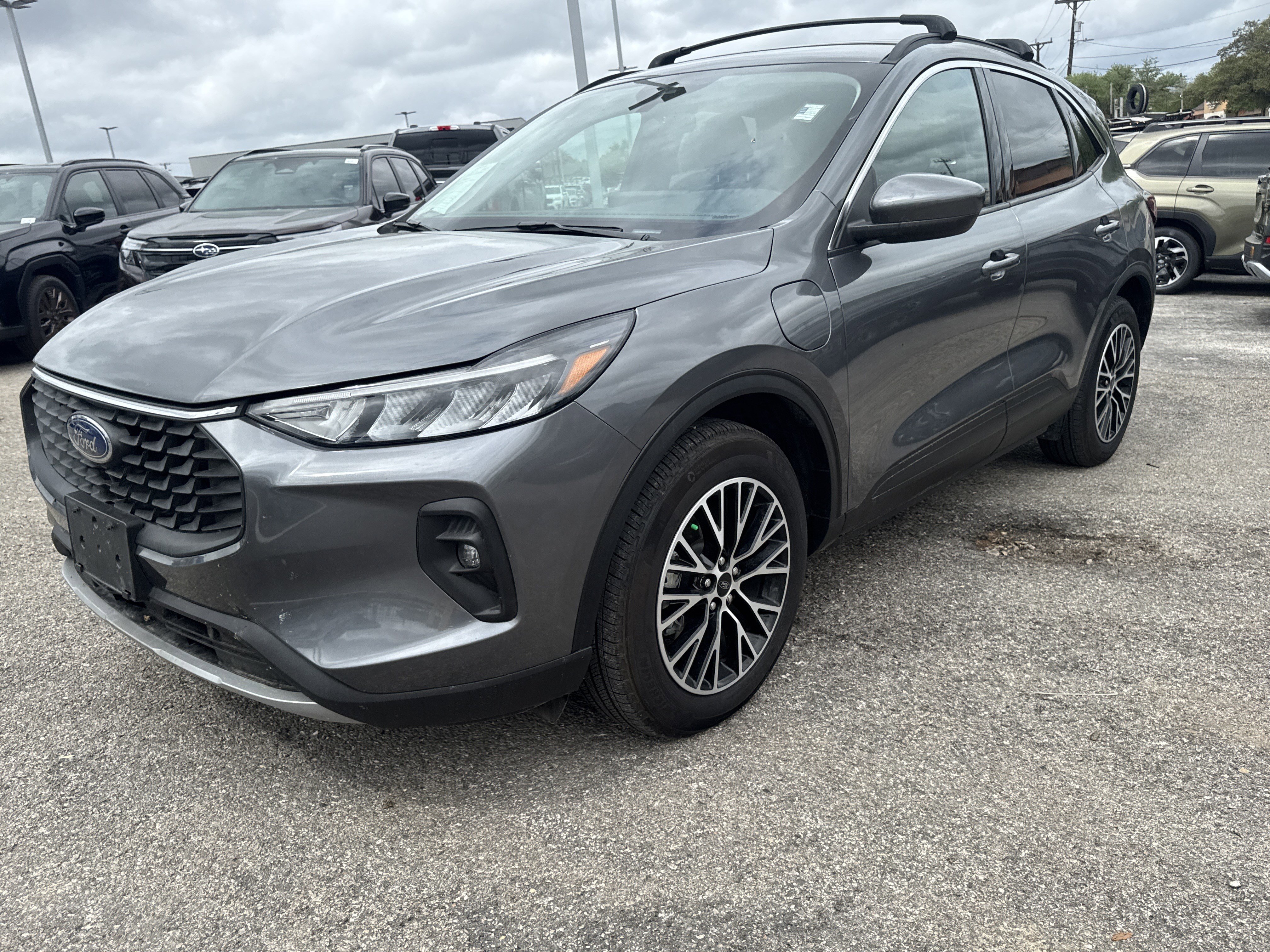 Used 2023 Ford Escape SE image 8