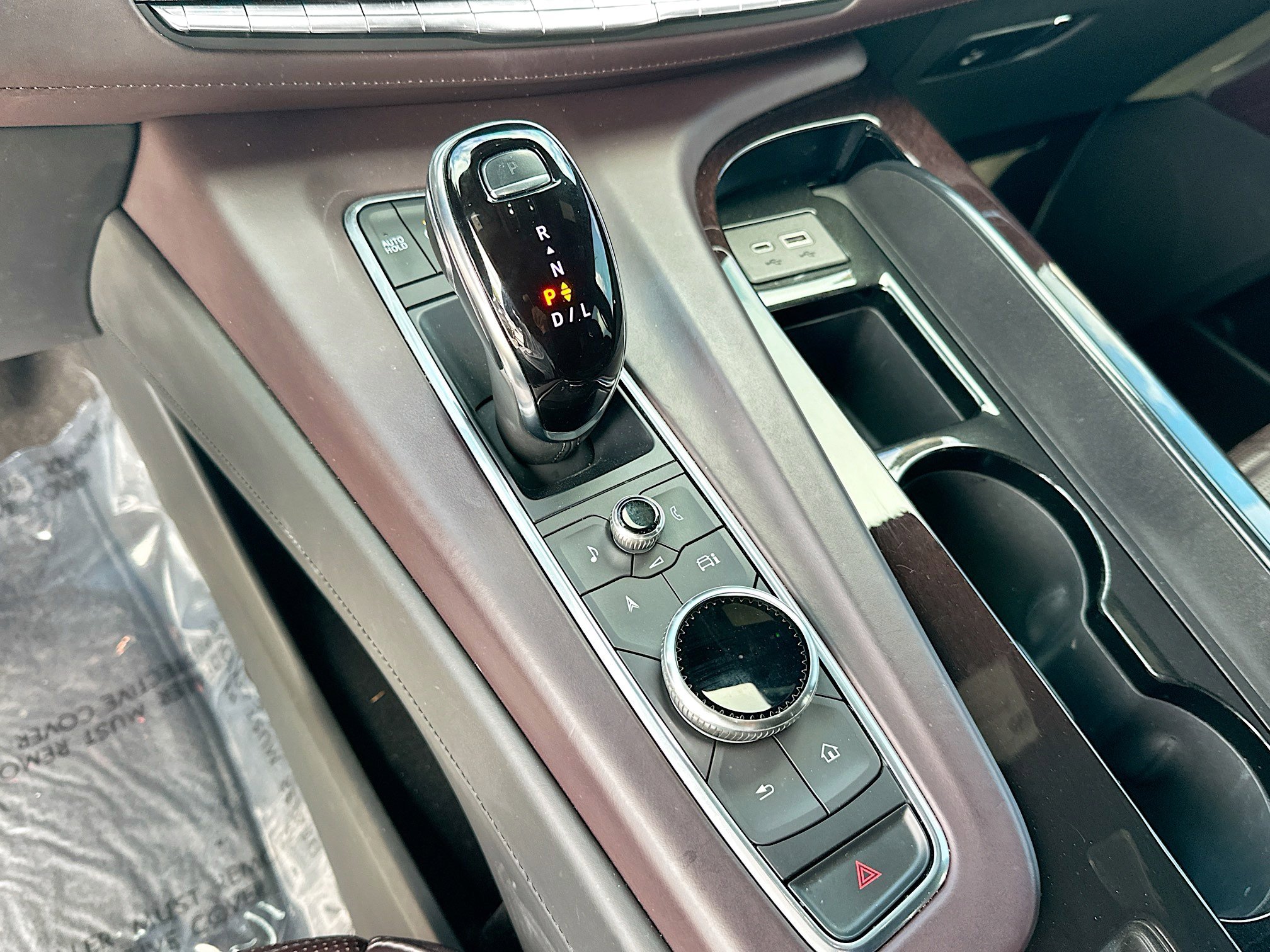 Used 2022 Cadillac Escalade ESV Sport Platinum w/ LPO, ONYX Package image 17