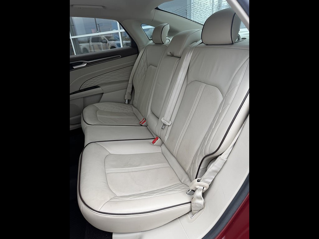 Used 2017 Ford Fusion Platinum FWD image 12