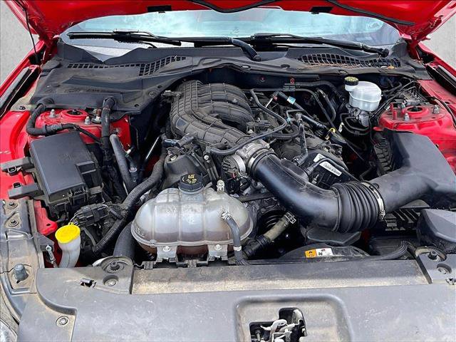 Used 2017 Ford Mustang Coupe RWD image 11