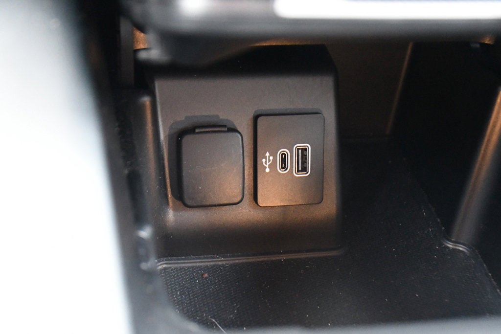 Used 2025 Ford Explorer ST-Line w/ ST-Line Street Pack image 33