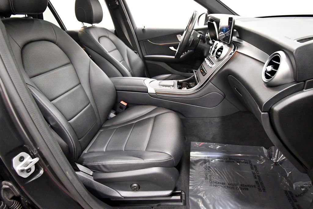 Used 2022 Mercedes-Benz GLC 300 4MATIC image 19