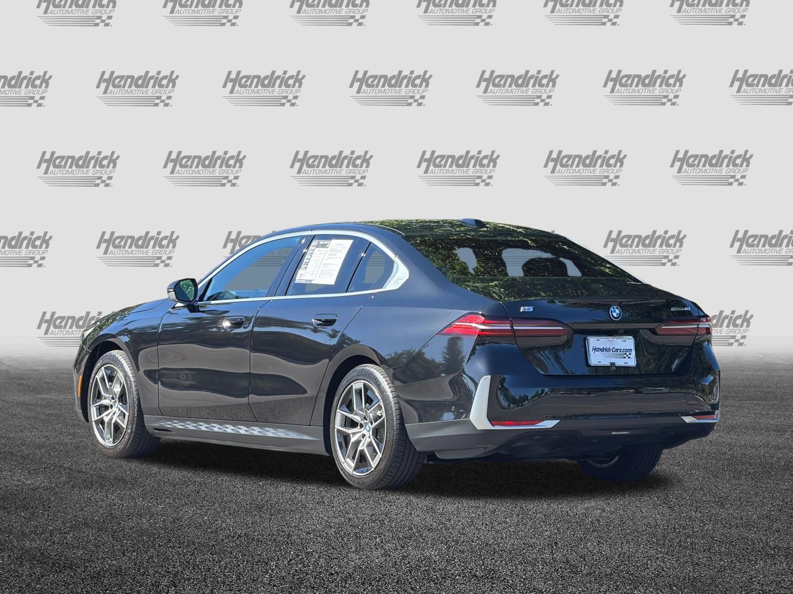 Used 2024 BMW i5 eDrive40i w/ Executive Package RWD image 7