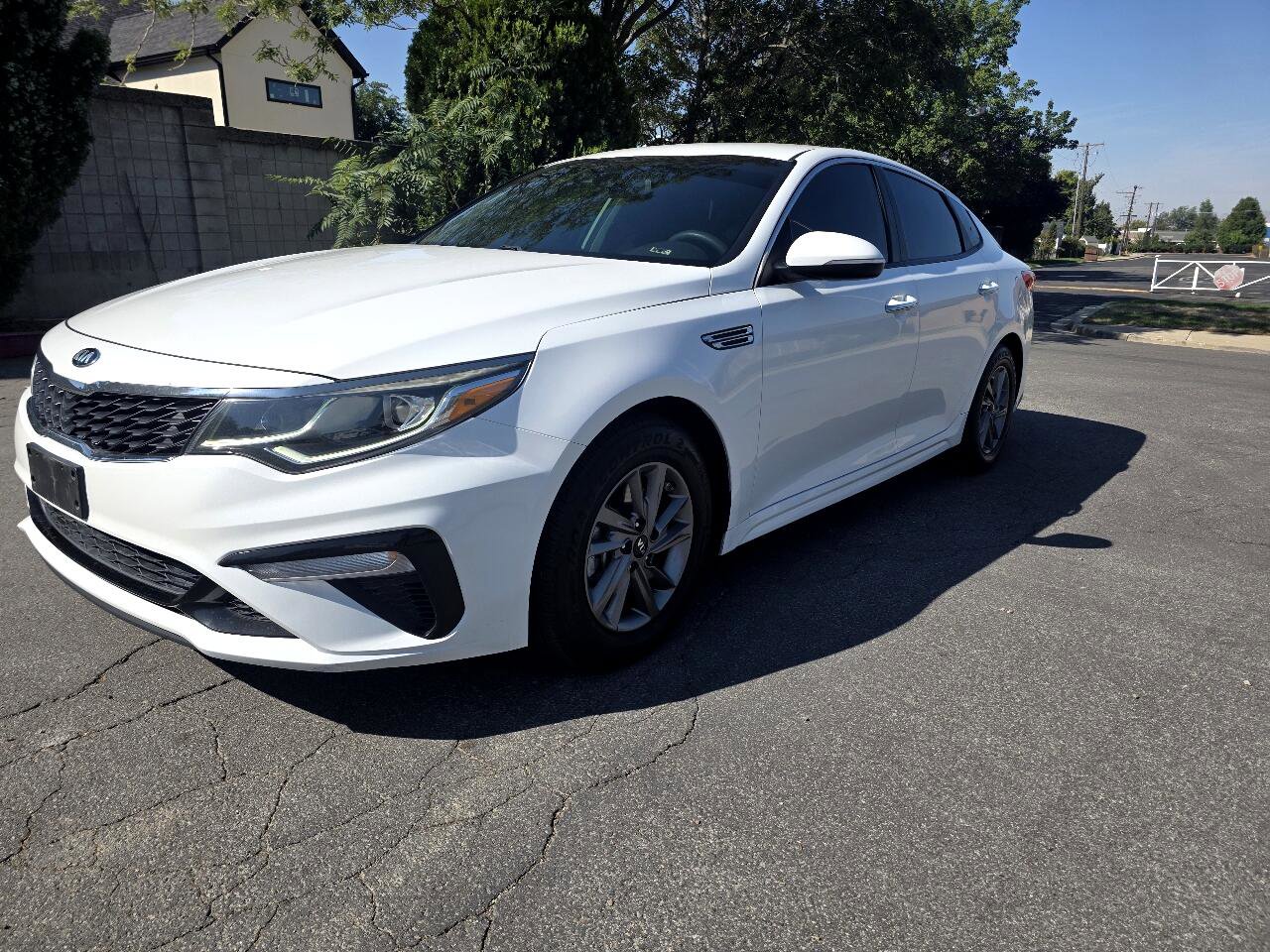 Used 2020 Kia Optima LX image 1