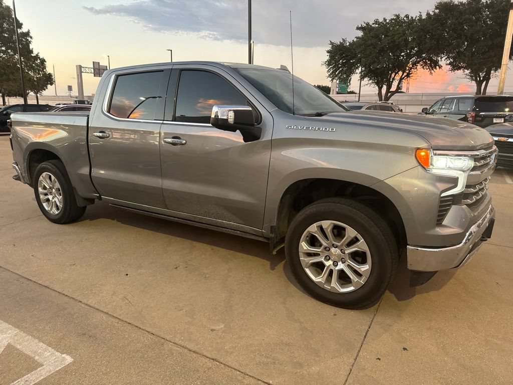Used 2024 Chevrolet Silverado 1500 LTZ w/ LTZ Convenience Package II RWD image 3