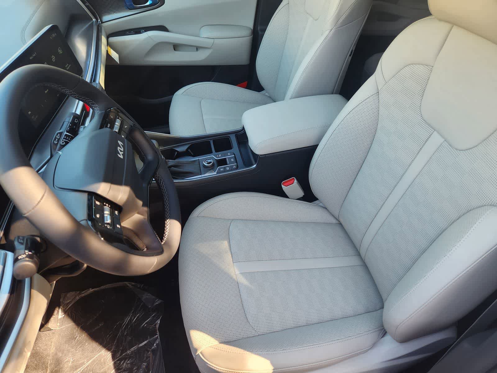 New 2026 Kia Sorento S FWD image 11