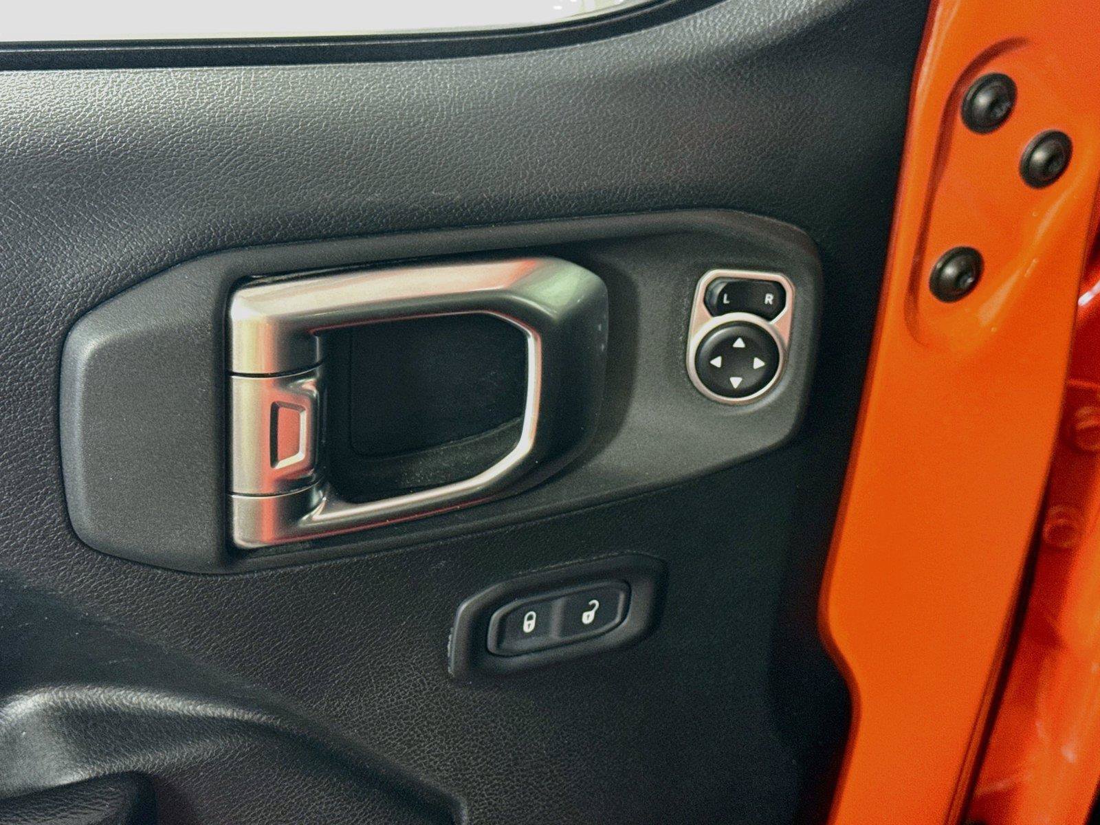 Used 2020 Jeep Wrangler Sport AWD/4WD image 11