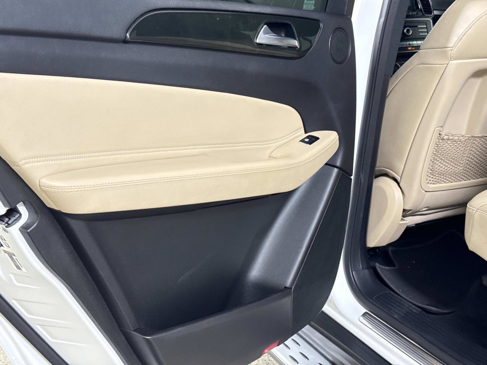 Used 2018 Mercedes-Benz GLS 450 4MATIC image 12