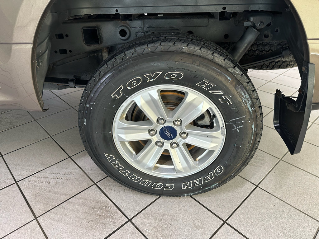 Used 2016 Ford F150 XLT w/ Trailer Tow Package AWD/4WD image 16
