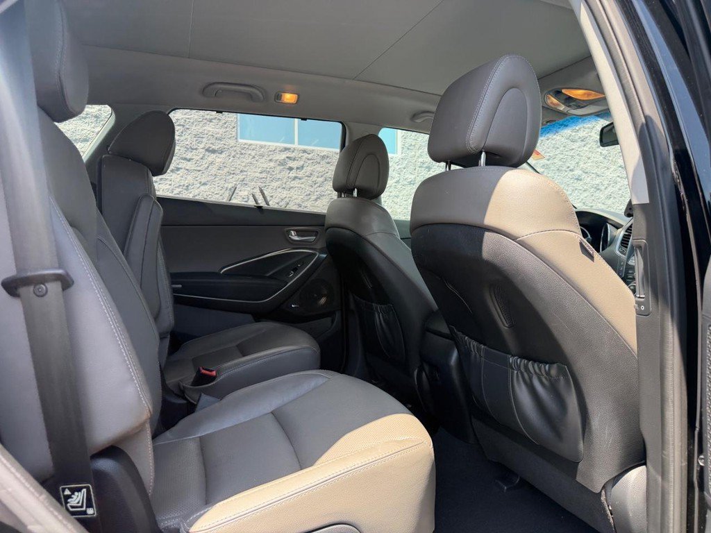 Used 2015 Hyundai Santa Fe Limited w/ Option Group 04 FWD image 9
