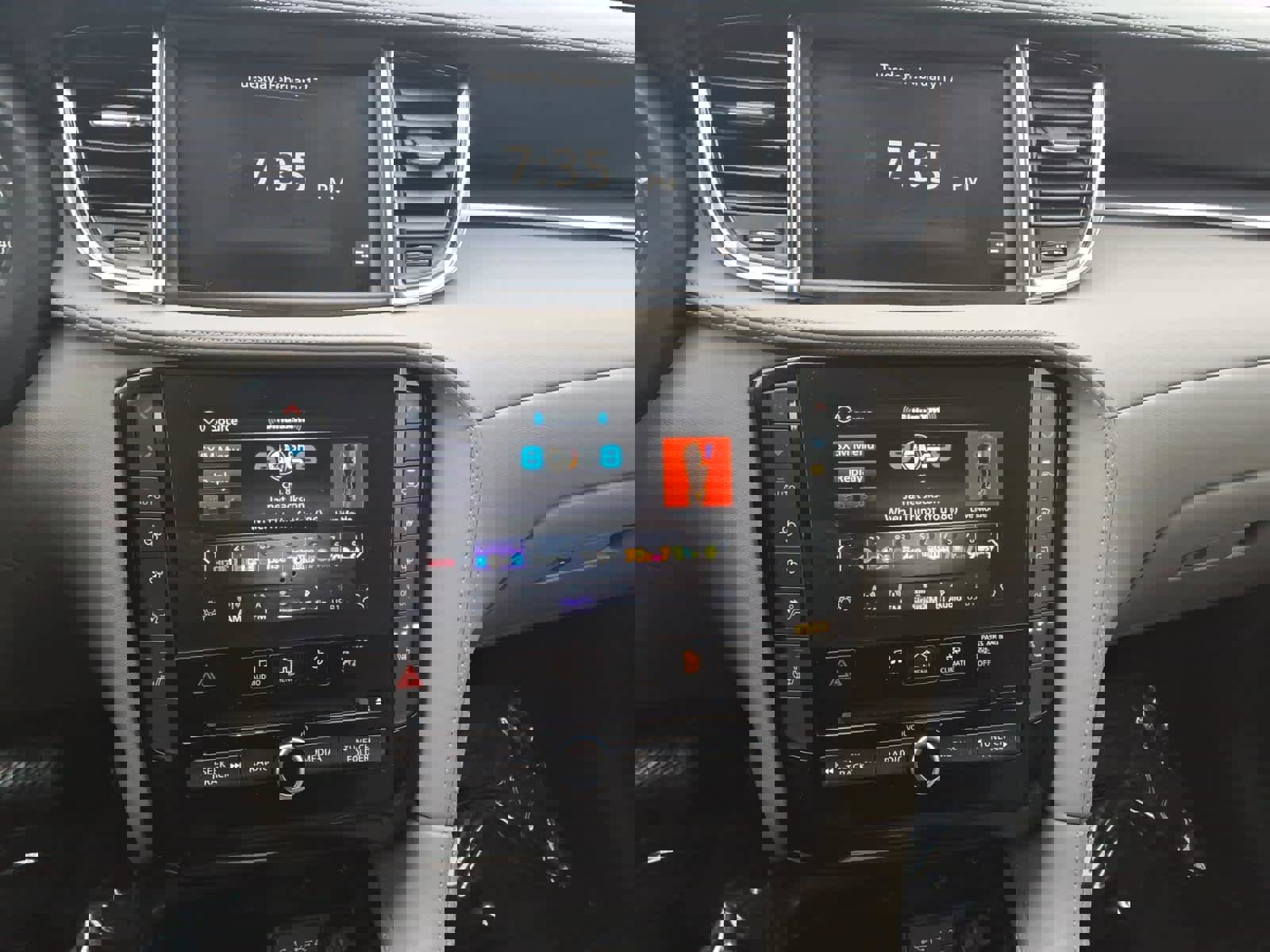 Certified 2023 INFINITI QX50 Luxe image 9