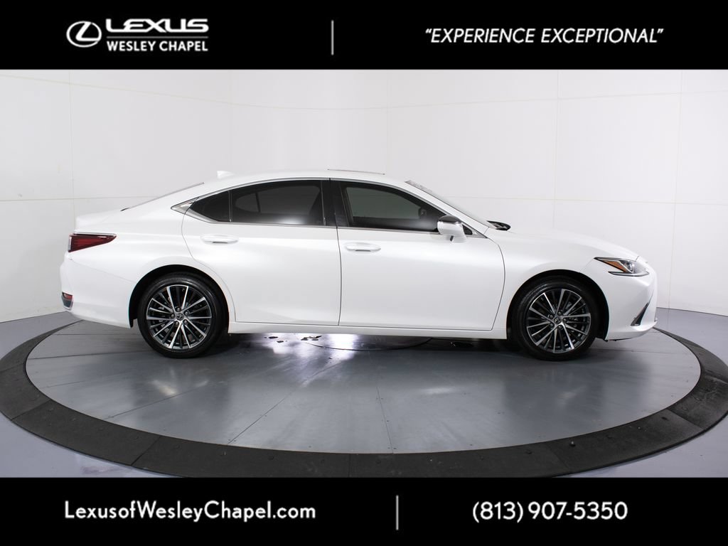 Used 2023 Lexus ES 250 w/ Premium Package AWD/4WD image 2