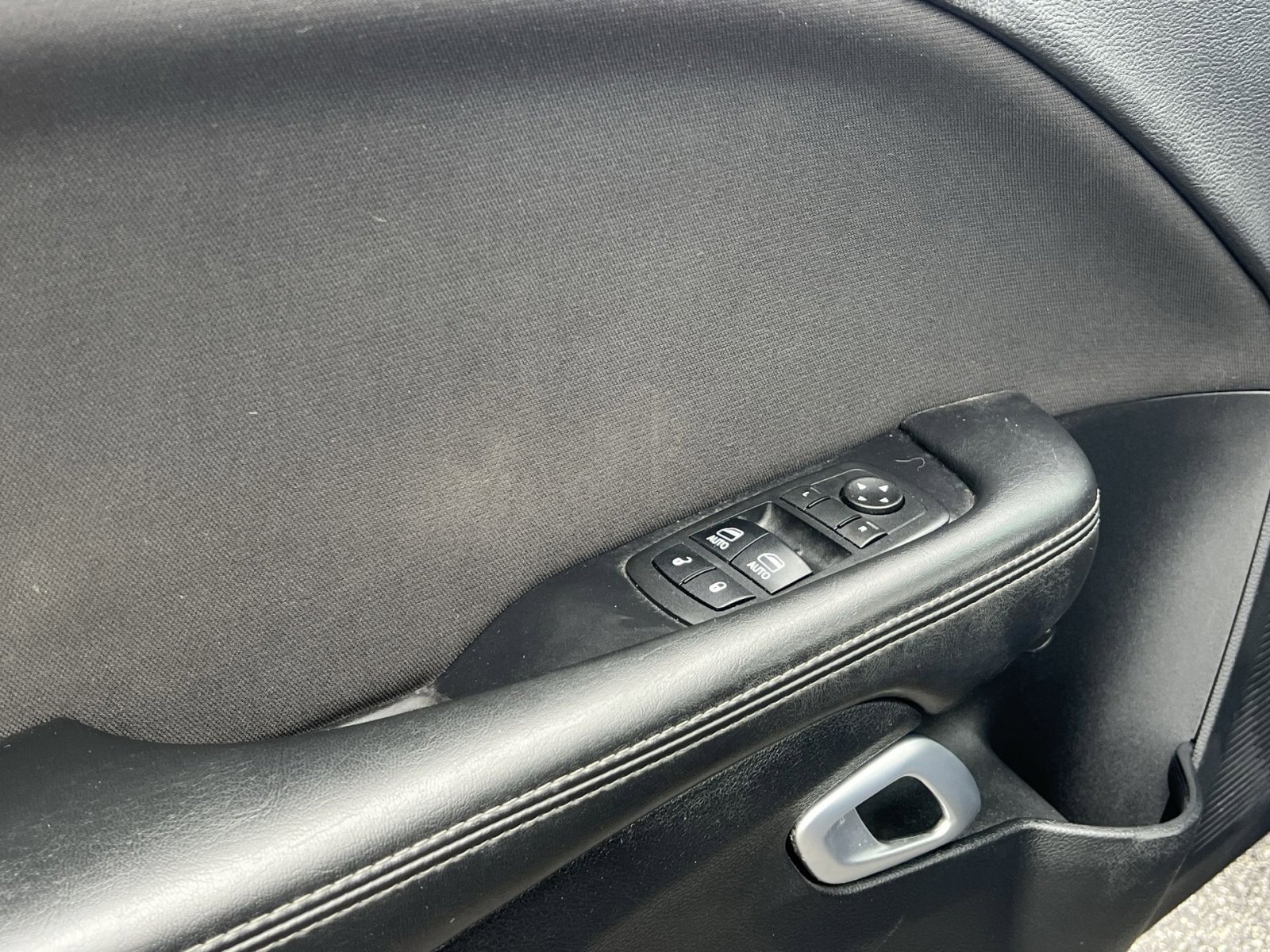 Used 2016 Dodge Challenger R/T Scat Pack RWD image 23