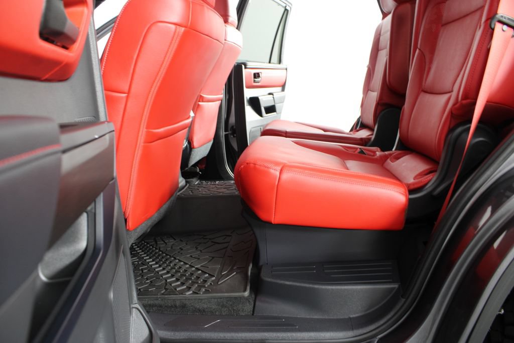 Used 2024 Toyota Sequoia TRD Pro AWD/4WD image 21