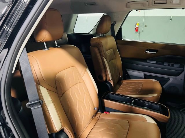 New 2026 Nissan Pathfinder Platinum image 31