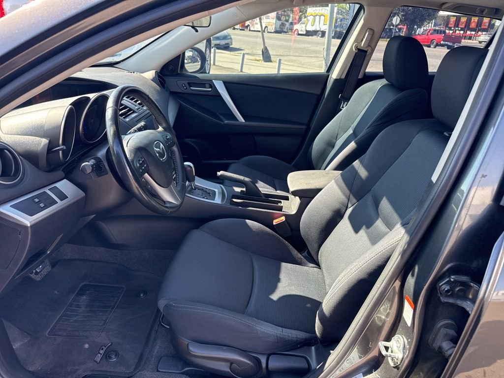 Used 2011 MAZDA MAZDA3 s Sport w/ Tech Pkg image 7