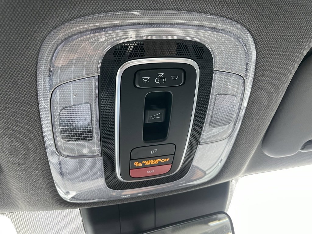 Used 2025 Hyundai Elantra SEL image 20