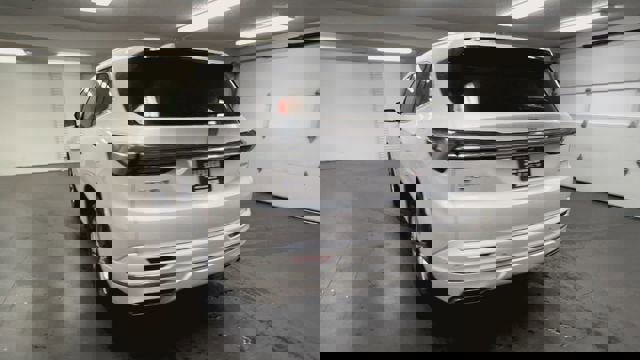 Certified 2025 Buick Enclave Avenir w/ Super Cruise Package image 7