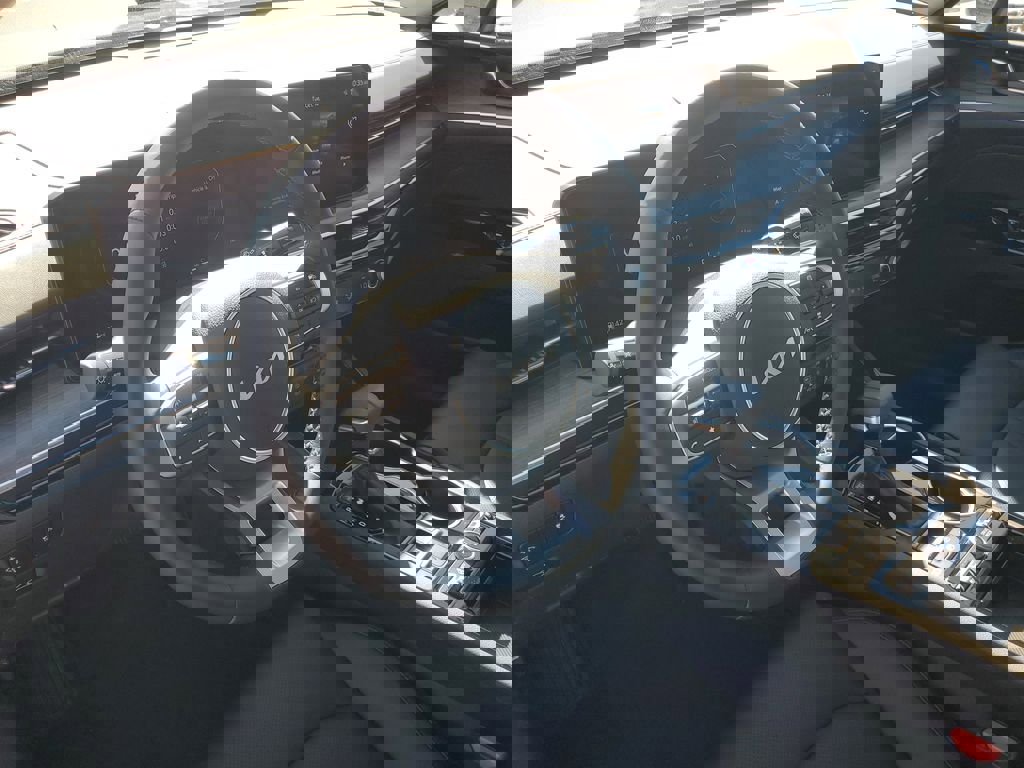 New 2026 Kia K5 EX image 22