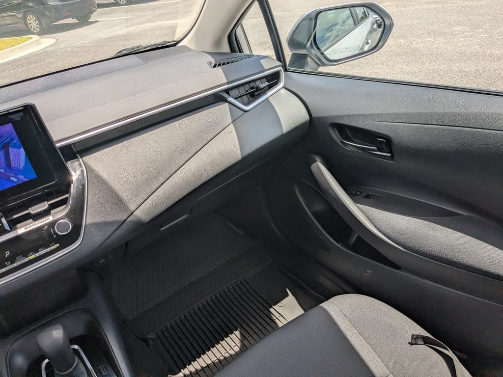 Used 2024 Toyota Corolla LE FWD image 16