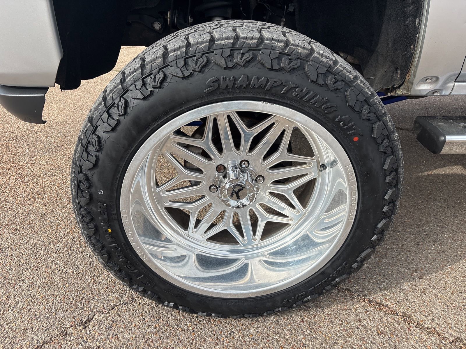 Used 2018 Chevrolet Silverado 1500 LT w/ All Star Edition image 29