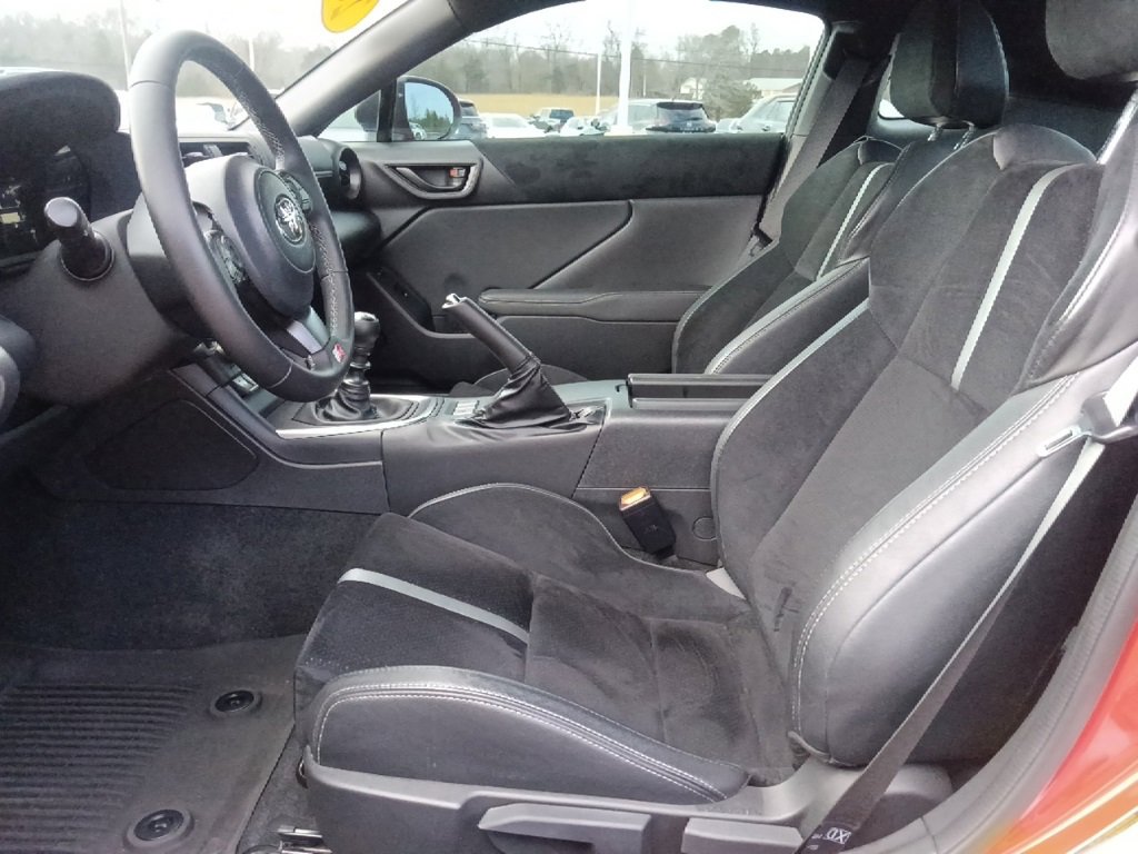 Used 2023 Toyota GR86 Premium image 15