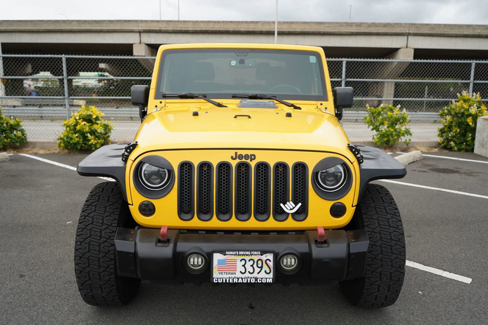 Used 2015 Jeep Wrangler Rubicon w/ Power Convenience Group image 4