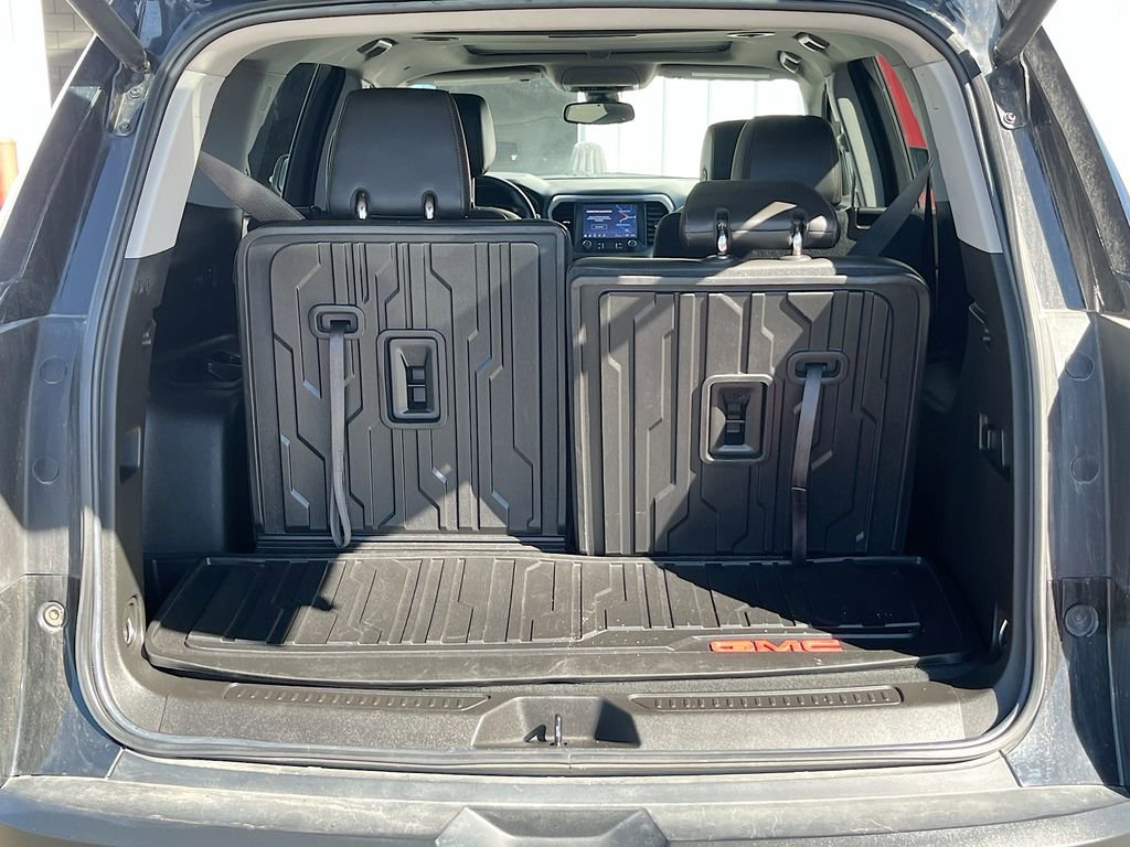Used 2023 GMC Acadia AT4 w/ Technology Package image 29