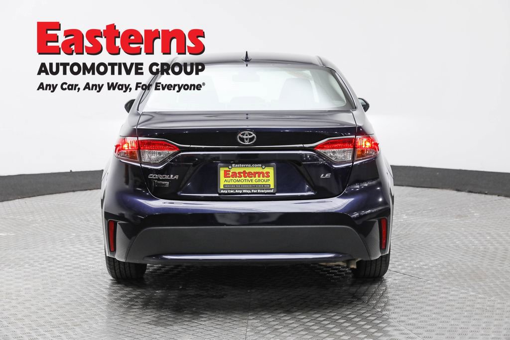 Used 2021 Toyota Corolla LE image 6