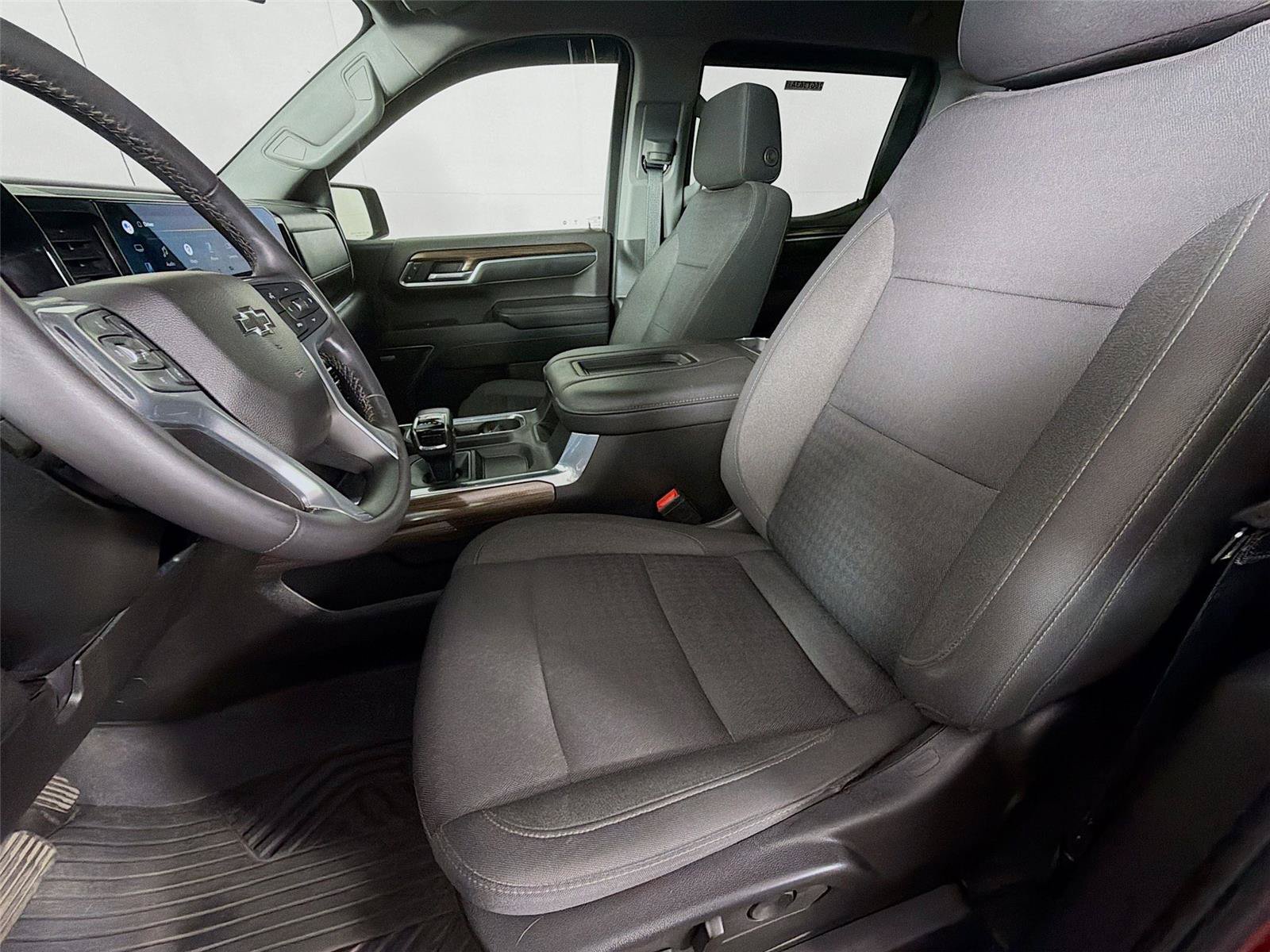Used 2022 Chevrolet Silverado 1500 RST w/ All Star Edition Plus AWD/4WD image 2