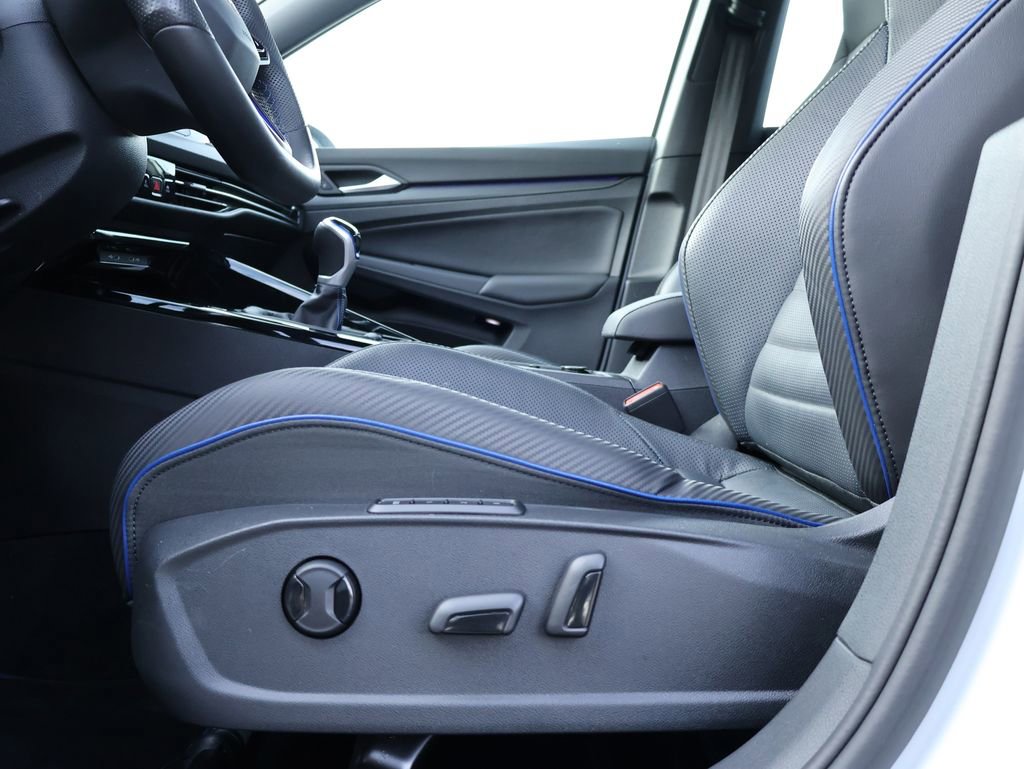 Certified 2024 Volkswagen Golf R image 41