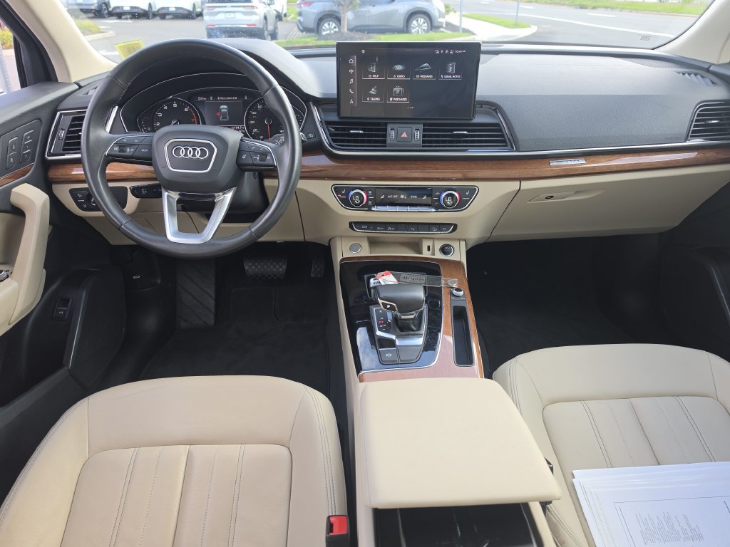 Used 2023 Audi Q5 2.0T Premium w/ Convenience Package AWD/4WD image 15