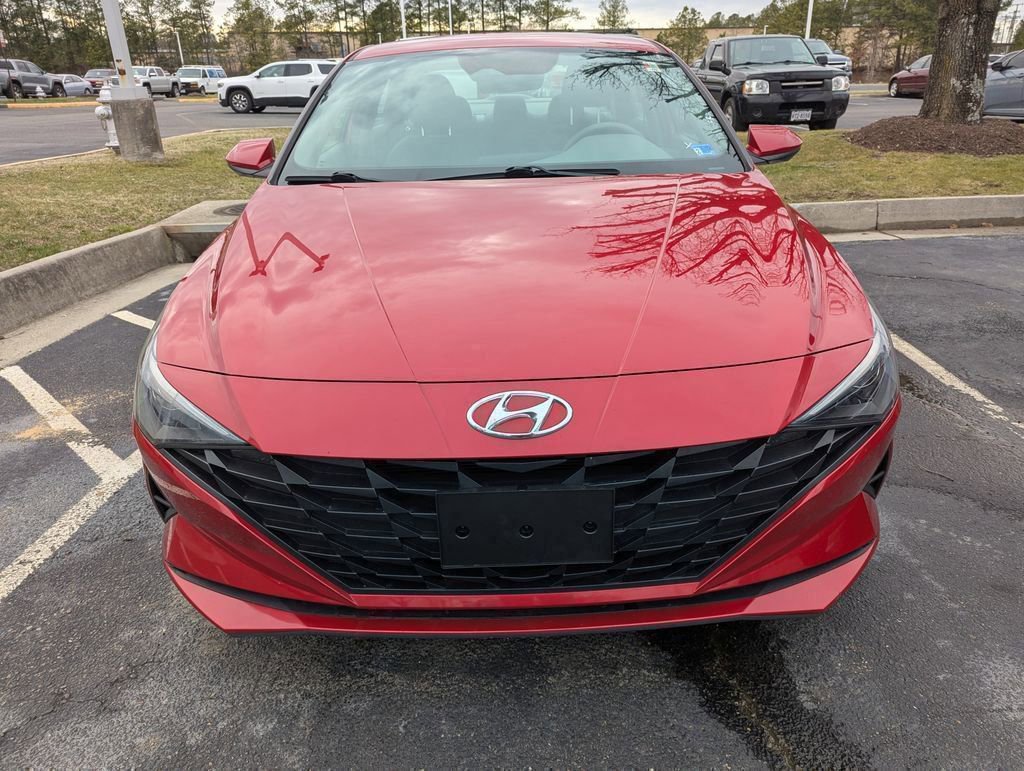 Used 2021 Hyundai Elantra SEL w/ Cargo Package image 2