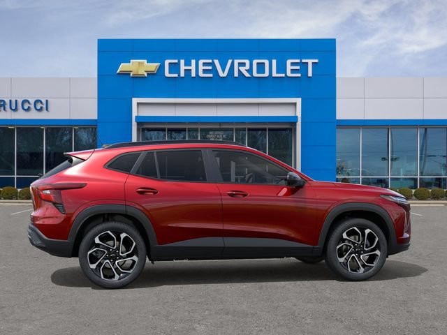 New 2026 Chevrolet Trax RS w/ Sunroof Package FWD image 5