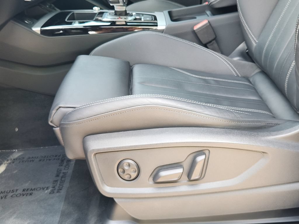 Certified 2024 Audi Q5 2.0T Premium w/ Summer of Audi Package AWD/4WD image 30