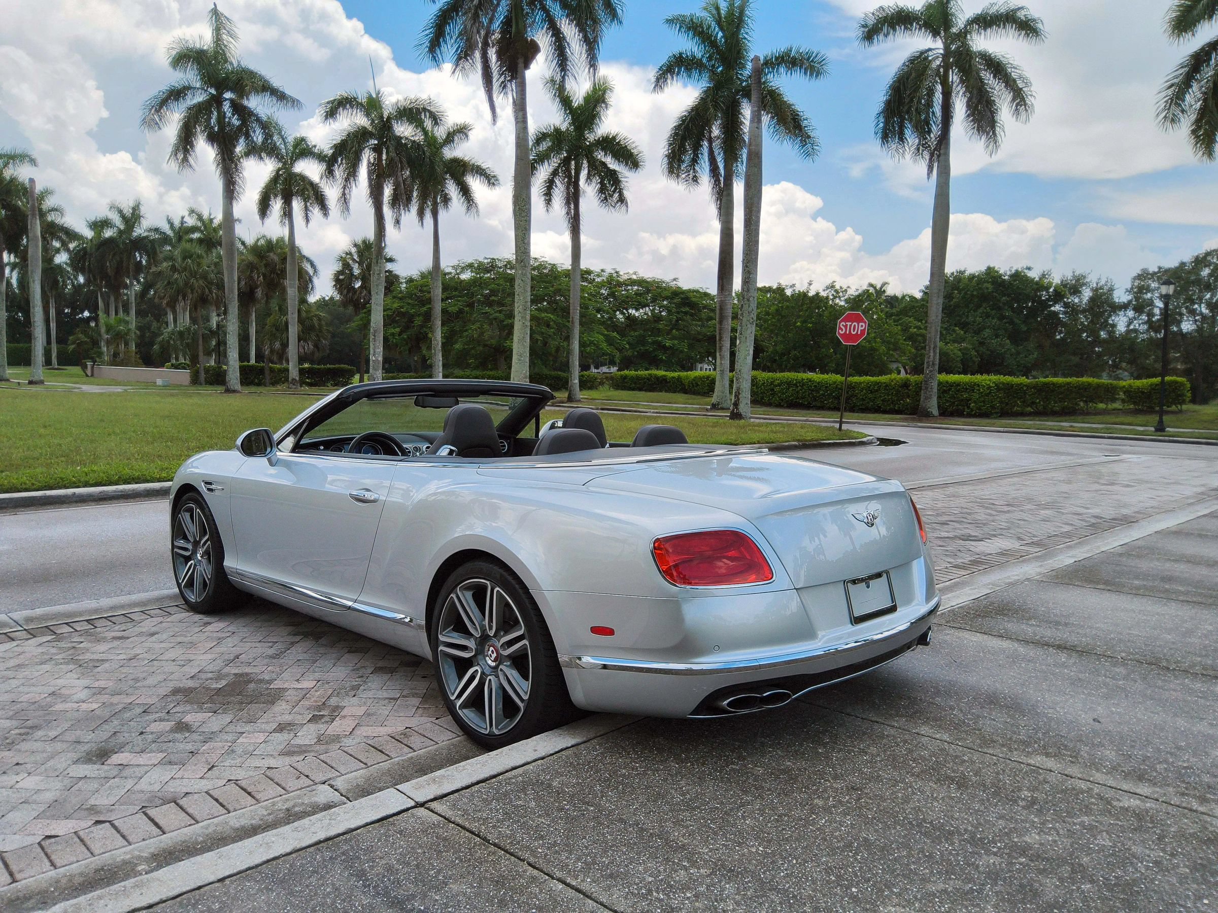 Used 2016 Bentley Continental GT AWD/4WD image 17